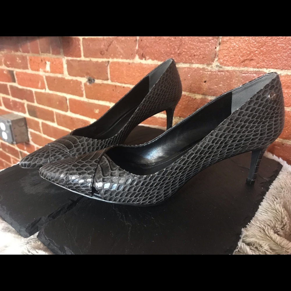 Calvin Klein size 8 shoes